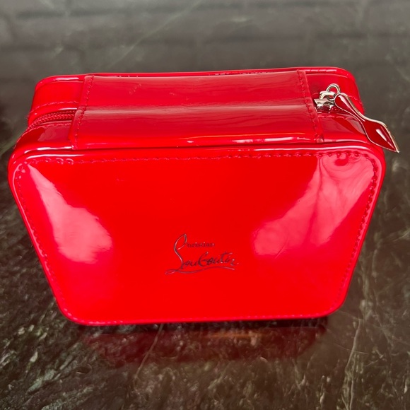 Christian Louboutin Patent Red Case Vip Gift
Box Zipper - Picture 1 of 7